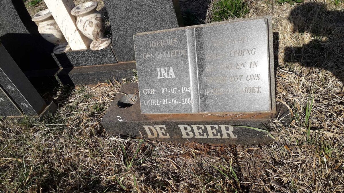 BEER Ina, de 1949-2000