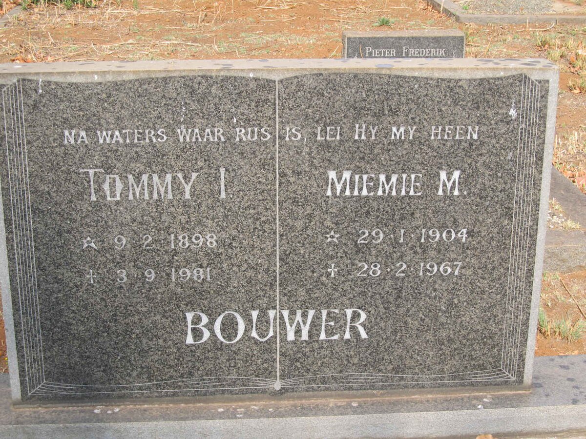BOUWER Tommy I. 1898-1981 &amp; Miemie M. 1904-1967