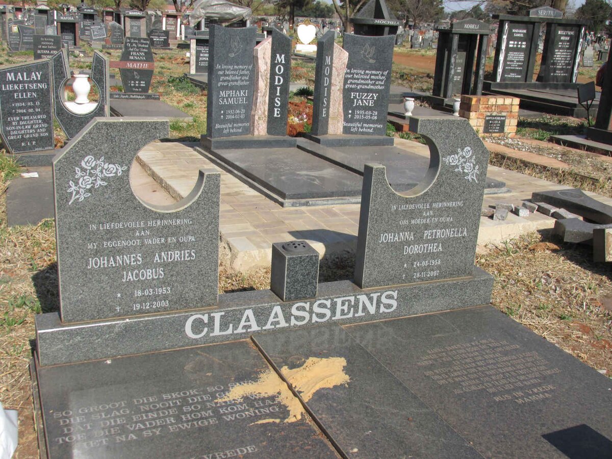 CLAASSENS Johannes Andries Jacobus 1953-2003 & Johanna Petronella Dorothea 1958-2007