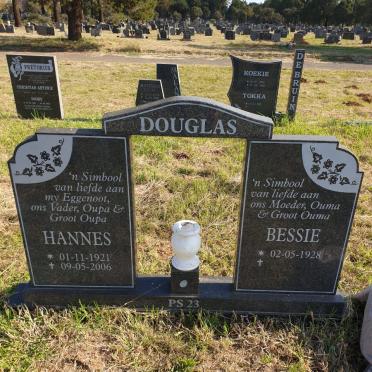 DOUGLAS Hannes 1921-2006 &amp; Bessie 1928-