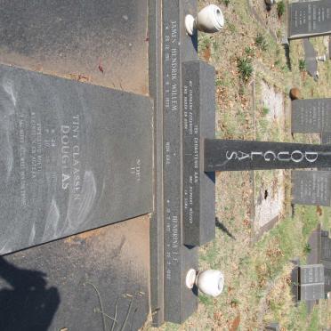 DOUGLAS James Hendrik Willem 1911-1970 &amp; Hendrina J.F. 1913-1992 :: DOUGLAS Tiny Claassen 200?-2005