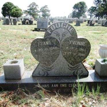 FOUCHE Frans 1940- &amp; Yvonne 1943-1990