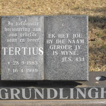 GRUNDLINGH Tertius 1983-1999