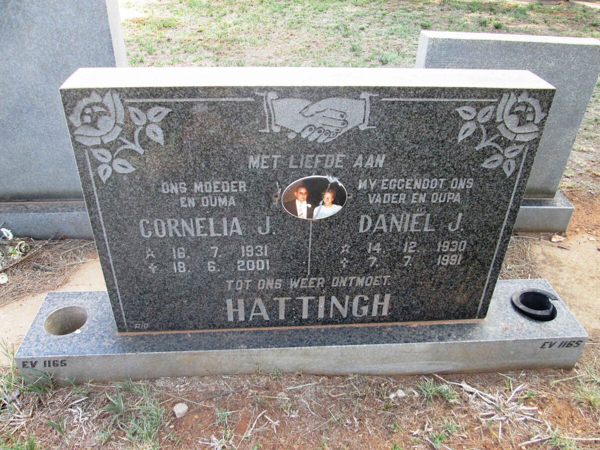 HATTINGH Daniel J. 1930-1991 &amp; Cornelia  J. 1931-2001