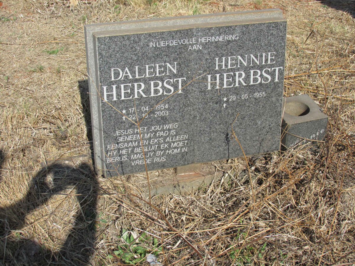 HERBST Hennie 1955-  & Daleen 1954-2003 