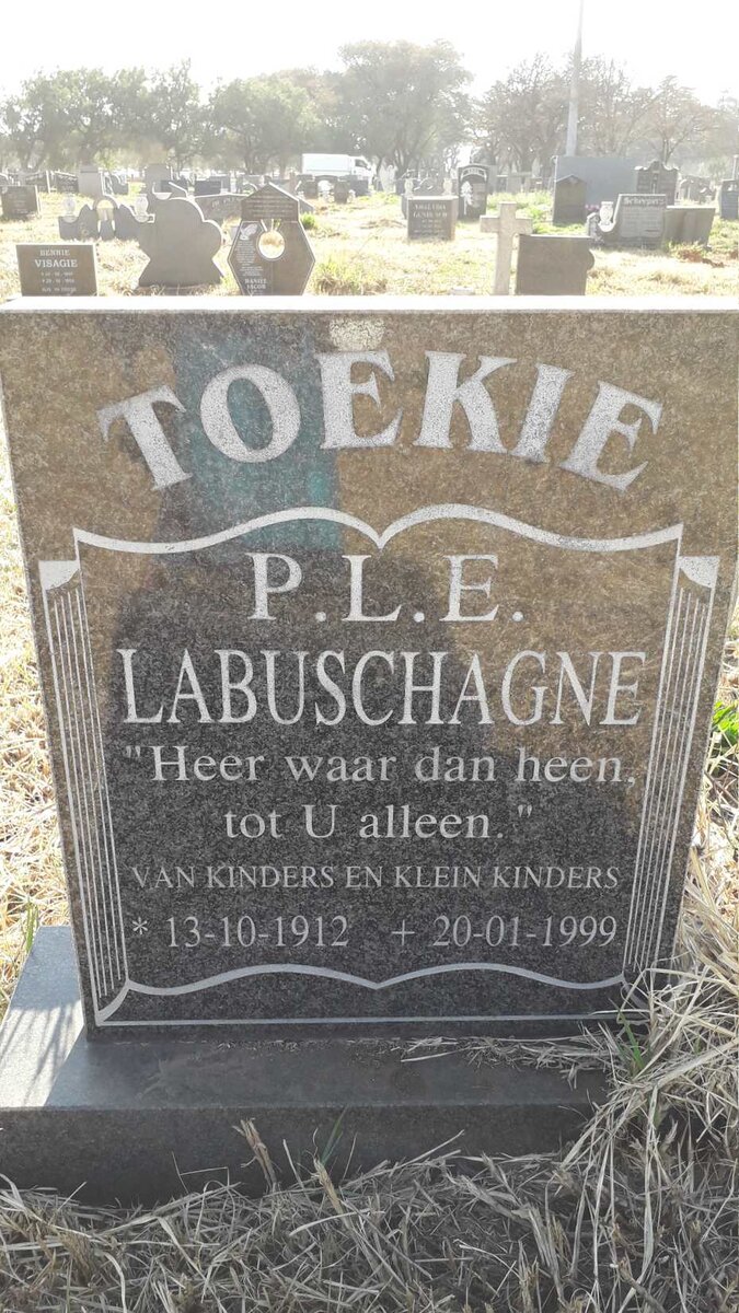 LABUSCHAGNE P.L.E. 1912-1999
