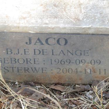 LANGE B.J.E., de 1969-2004