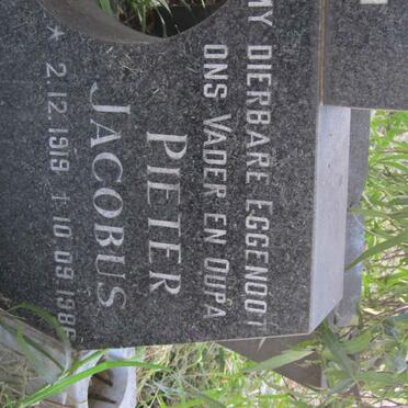 LUDEKE Pieter Jacobus 1919-1986 &amp; Anna Catharina ENGELBRECHT 1925-2008