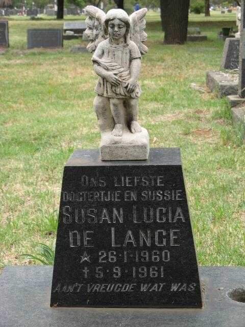 LANGE Susan Lucia, de 1960-1961