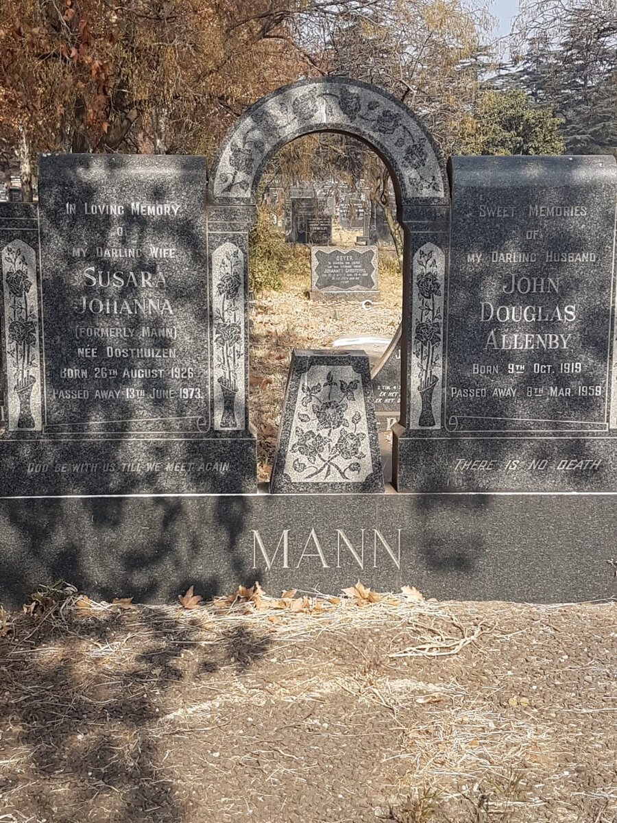 MANN John Douglas Allenby 1919-1958 :: BOYCE Susara Johanna formerly MANN nee OOSTHUIZEN 1926-1973