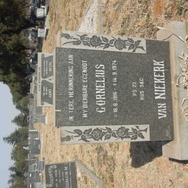 NIEKERK Cornelius, van 1916-1974