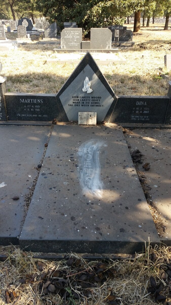 ROETS Martiens 1921-1981 &amp; Dina 1923-2002