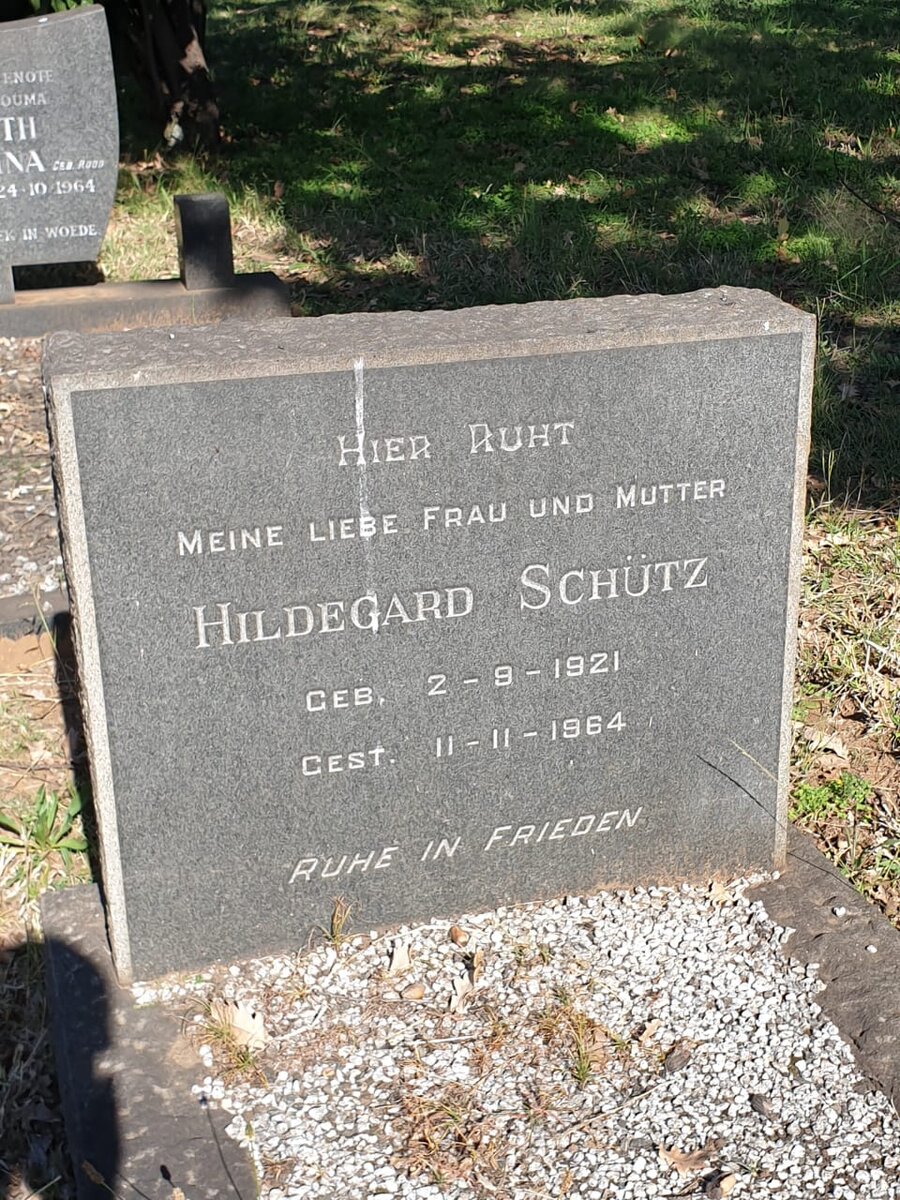 SCHÜTZ Hildegard 1921-1964