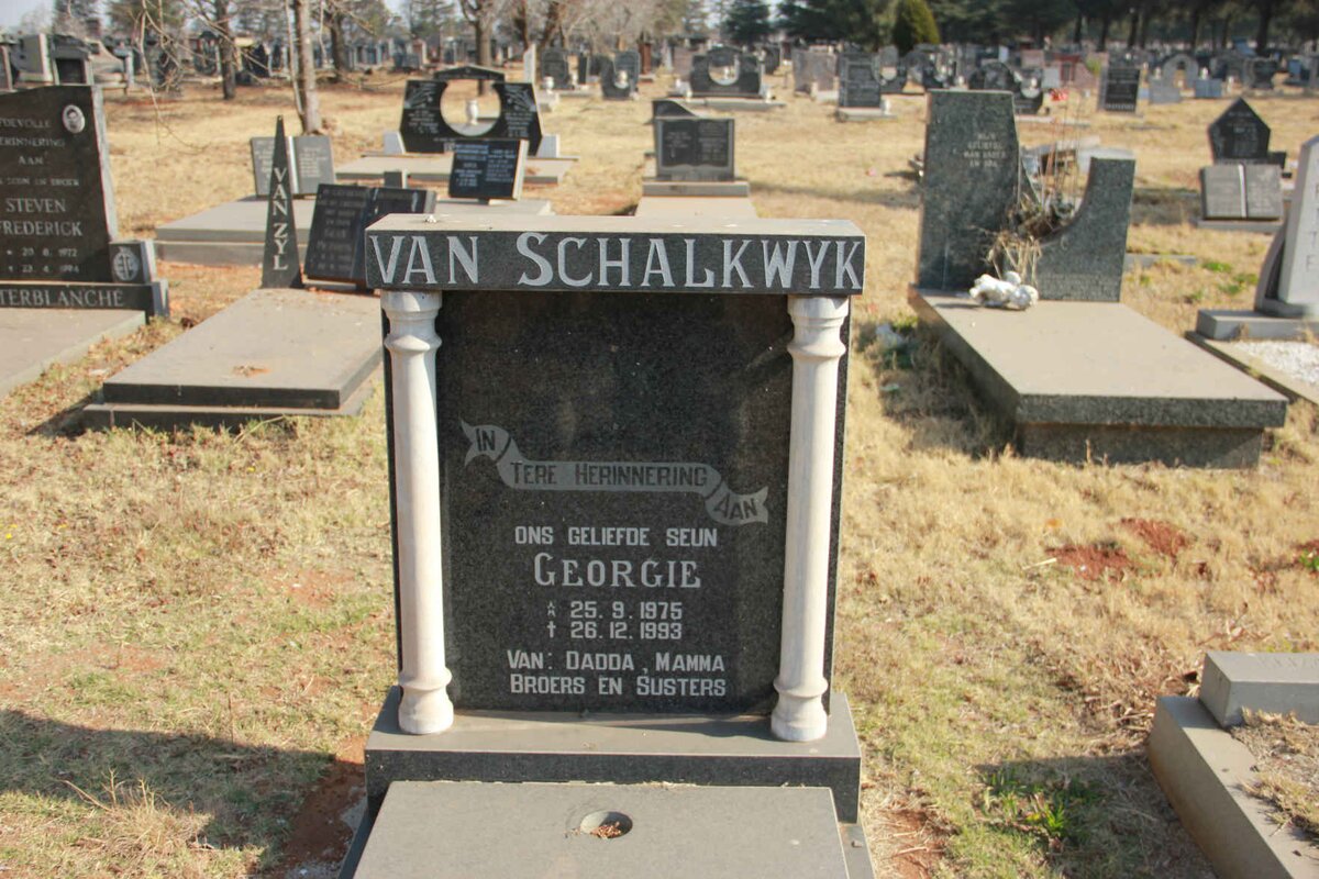 SCHALKWYK Georgie, van 1975-1993