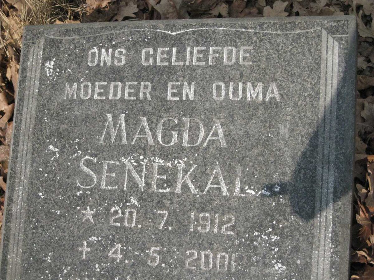 SENEKAL Magda 1912-2001