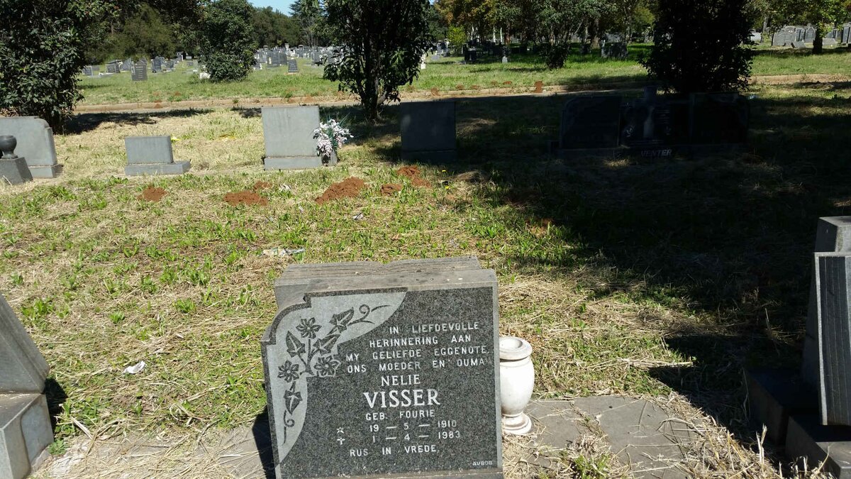 VISSER Nellie nee FOURIE 1910-1983