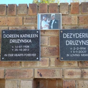 Gauteng, VANDERBIJLPARK district, Vaal Barrage, Kaalplaats 577_7, La Verna Retreat Centre, Memorial Wall