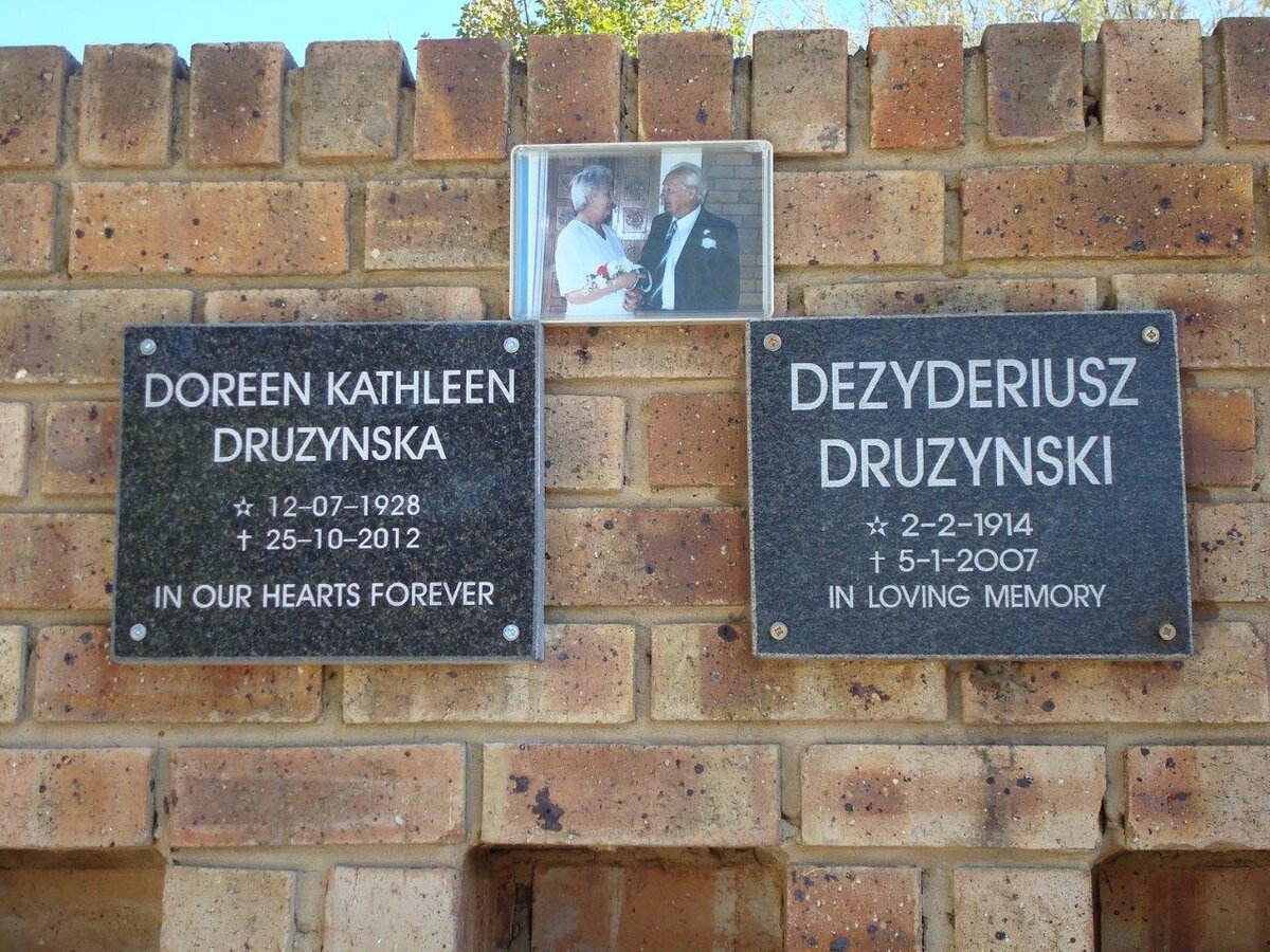 DRUZYNSKI Dezyderiusz 1914-2007 &amp; DRUZYNSKA Doreen Kathleen 1928-2012