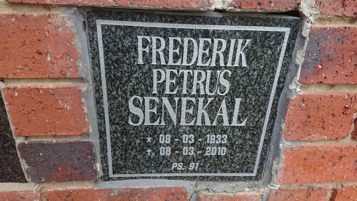 SENEKAL Frederik Petrus 1933-2010