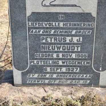 NIEUWOUDT Petrus J.J. 1905-1927
