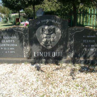 LINDEQUE Herman 1891-1968 &amp; Gladys Gertruida 1891-1975