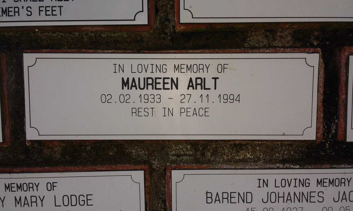ARLT Maureen 1933-1994