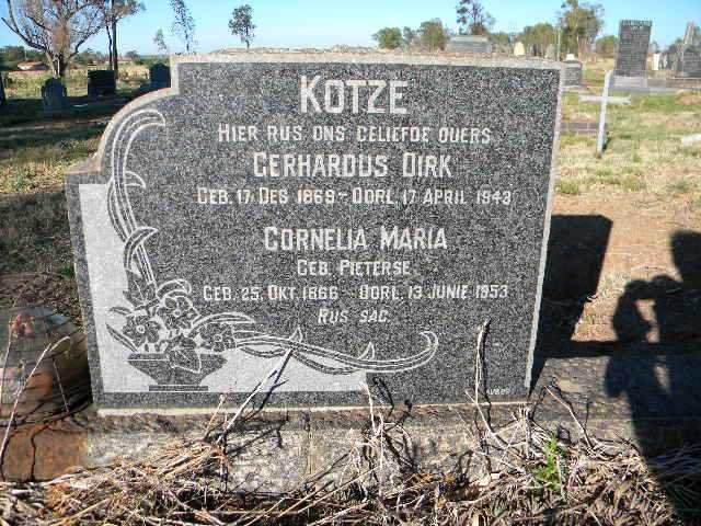 KOTZE Gerhardus Dirk 1869-1943 &amp; Cornelia Maria PIETERSE 1866-1953