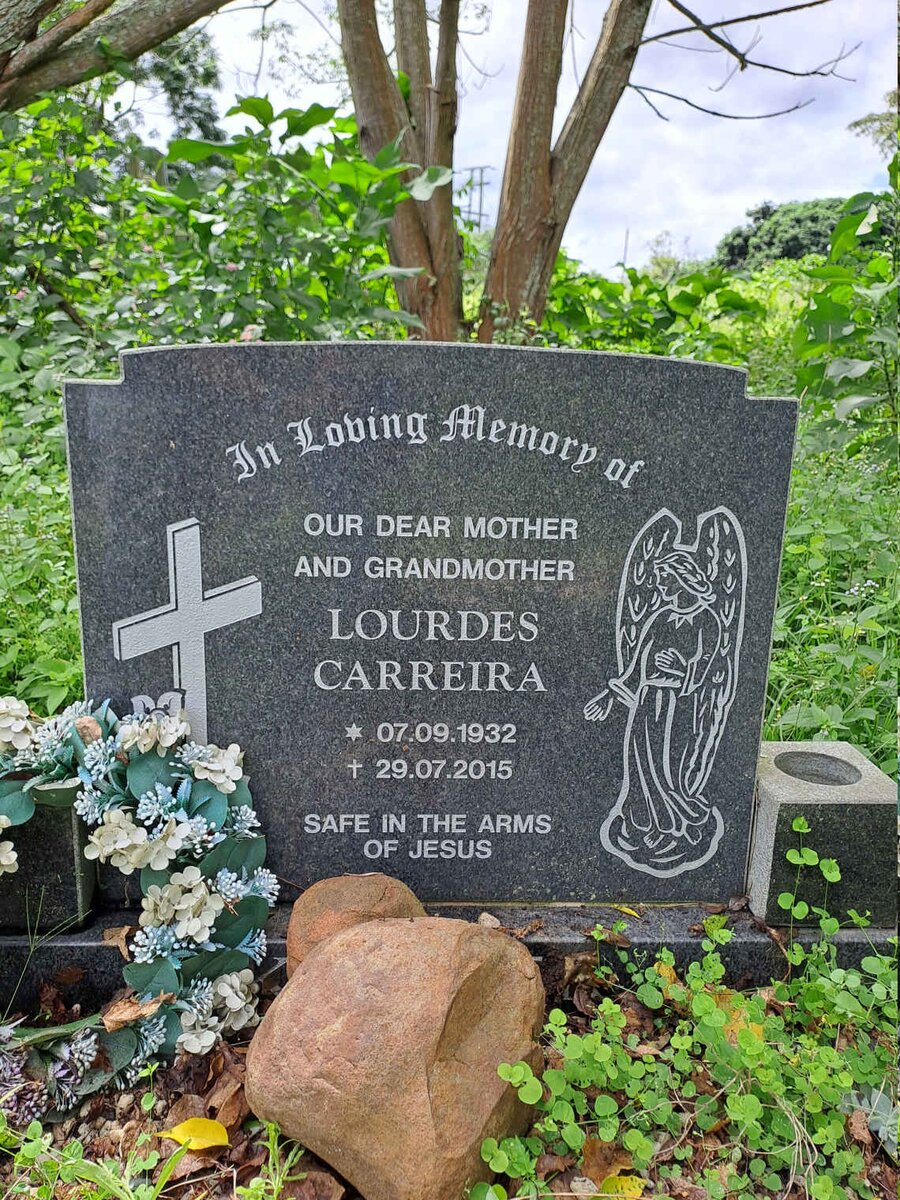 CARREIRA Lourdes 1932-2015