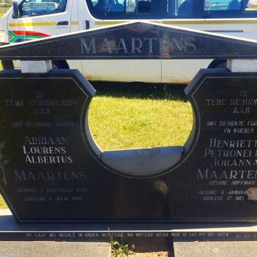 MAARTENS Adriaan Lourens Albertus 1909-1990 &amp; Henrietta Petronella Johanna HOFFMAN 1912-1968