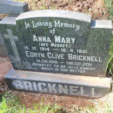 BRICKNELL Edryn Clive 1918-2011 &amp; Anna Mary WASKEY 1914-1991