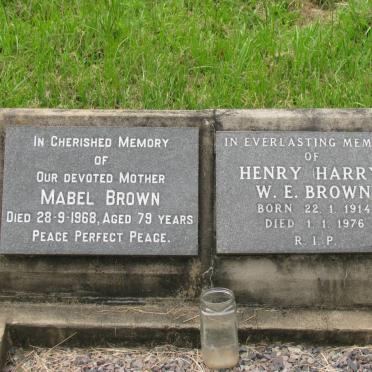 BROWN Henry W.E. 1914-1976 :: BROWN Mabel -1968 :: BROWN Mona 1919-2006