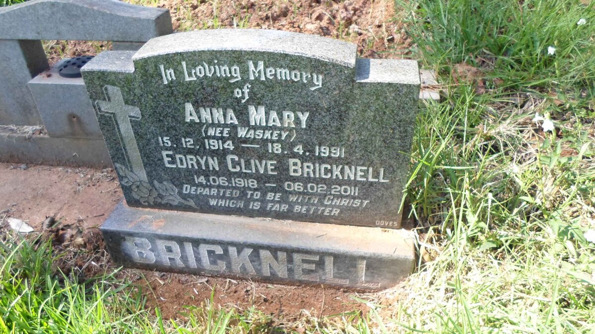 BRICKNELL Edryn Clive 1918-2011 &amp; Anna Mary WASKEY 1914-1991