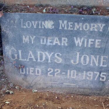 JONES Gladys -1975