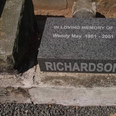 RICHARDSON Wendy May 1961-2001