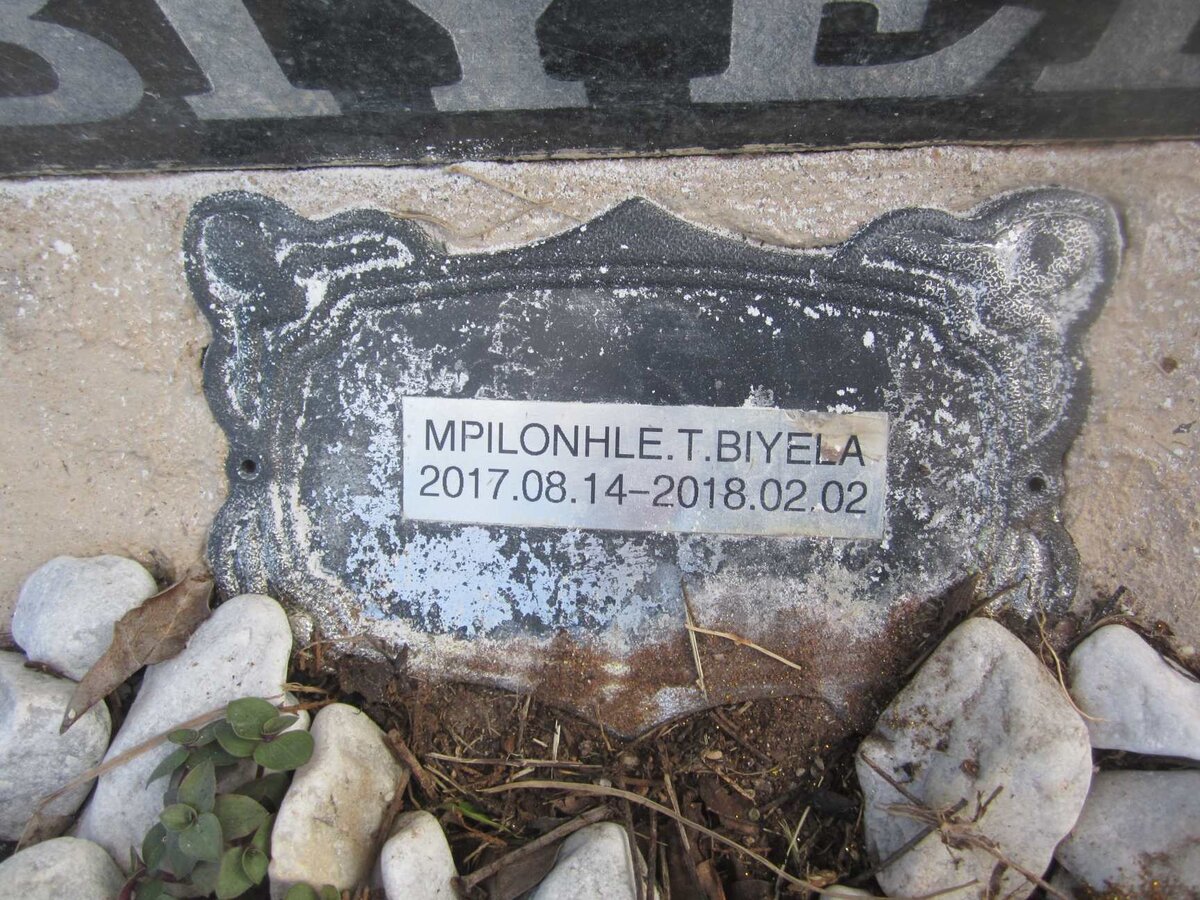 BIYELA Makhosazana Terressa 1959-2002 :: BIYELA Mpilonhle T. 2017-2018