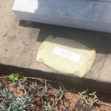 BARR Rhoda 1918-2002