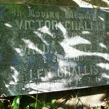CHALLIS Victor -1970 &amp; Valda -1985 :: CHALLIS Len -1984