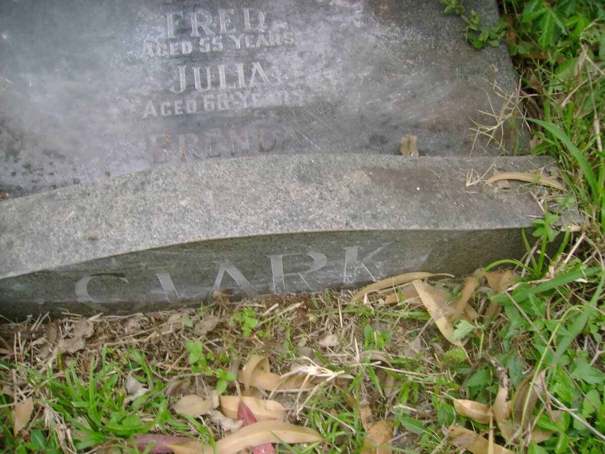 CLARK Fred :: CLARK Julia :: CLARK Brenda