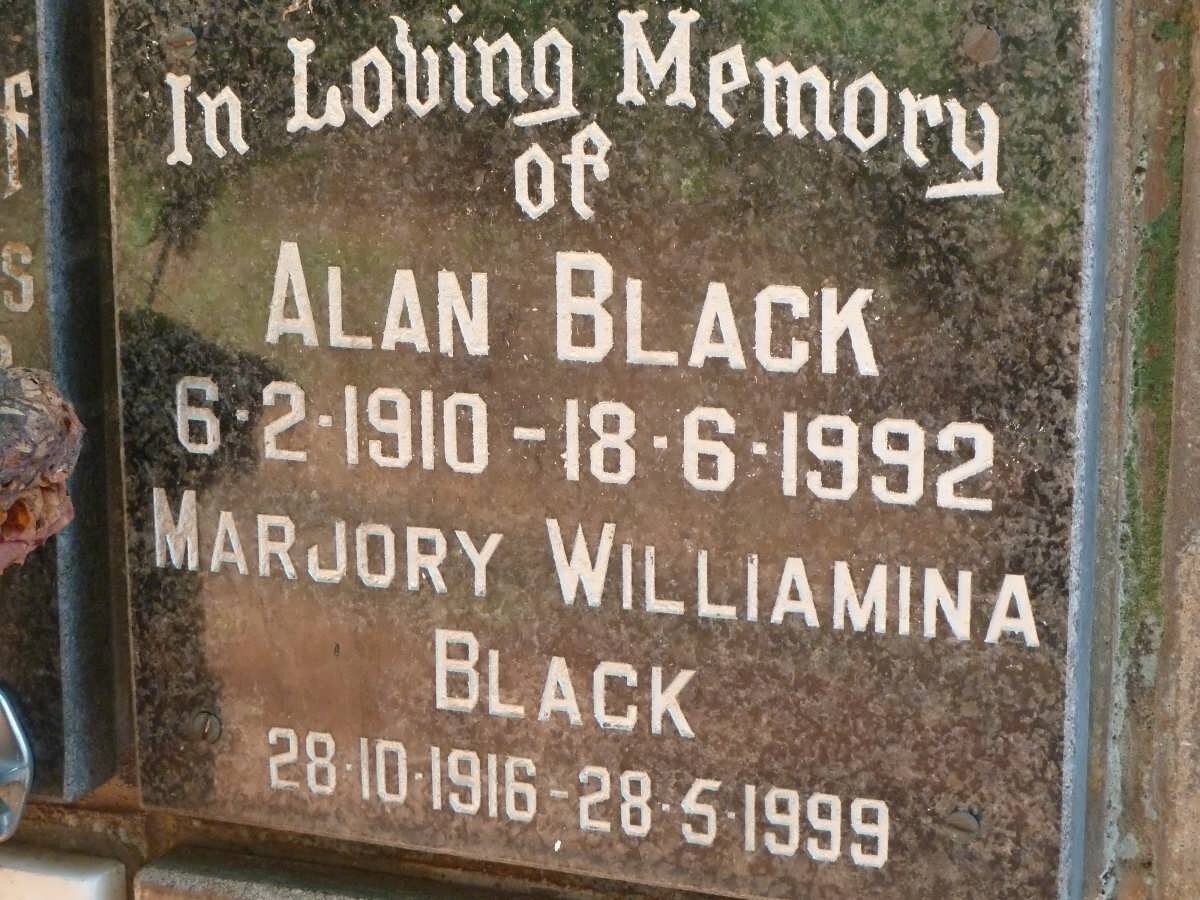 BLACK Alan 1910-1992 &amp; Marjory Williamina 1916-1999