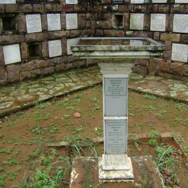 DRAKE Gilbert William 1891-1983 &amp; Ethel Rose 1891-1972 :: ROBERTSON Vera Doreen nee DRAKE 1918-1991