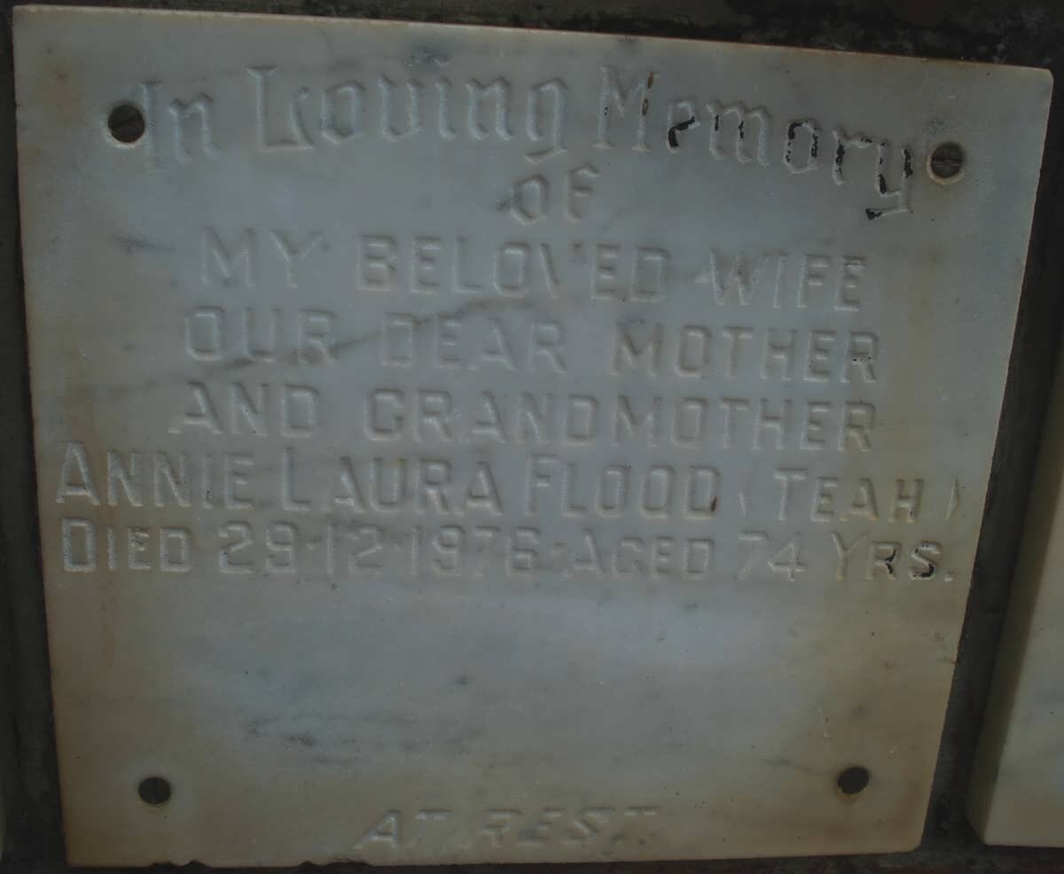 FLOOD Annie Laura -1976