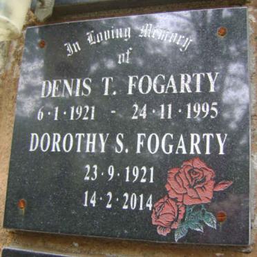 FOGARTY Denis T. 1921-1995 &amp; Dorothy S. 1921-2014