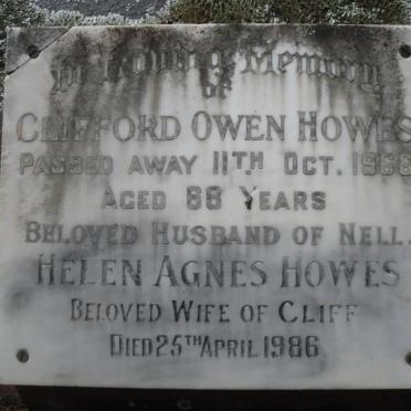 HOWES Clifford Owen -1966 &amp; Helen Agnes -1986
