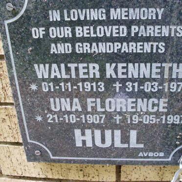 HULL Walter Kenneth 1913-1978 &amp; Una Florence 1907-1997