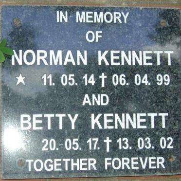 KENNETT Norman 1914-1999 &amp; Betty 1917-2002
