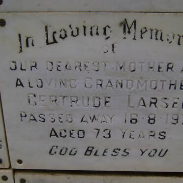 LARSEN Gertrude -1973