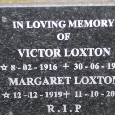 LOXTON Victor 1916-1991 &amp; Margaret 1919-2004
