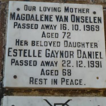 ONSELEN Magdalene, van -1969 :: DANIEL Estelle Gaynor -1991