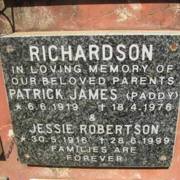 RICHARDSON Patrick James 1919-1976 &amp; Jessie Robertson 1916-1999