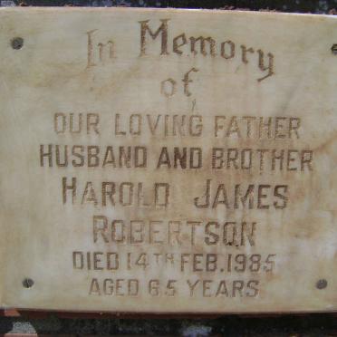 ROBERTSON Harold James -1985